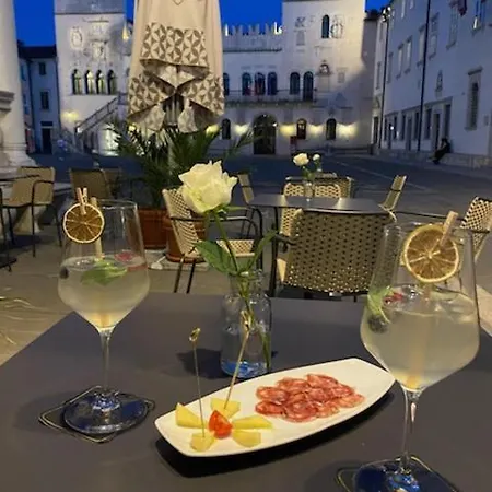 Center Near-beach-free-garage-parking * Копер