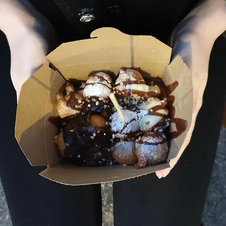 Center Near-beach-free-garage-parking *