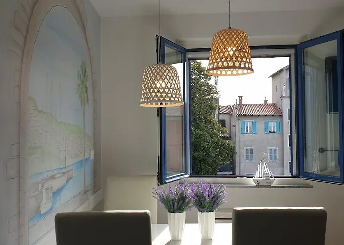 公寓 Center Near-beach-free-garage-parking *