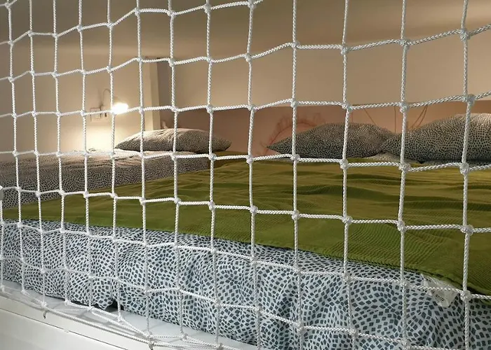 Center Near-beach-free-garage-parking شقة